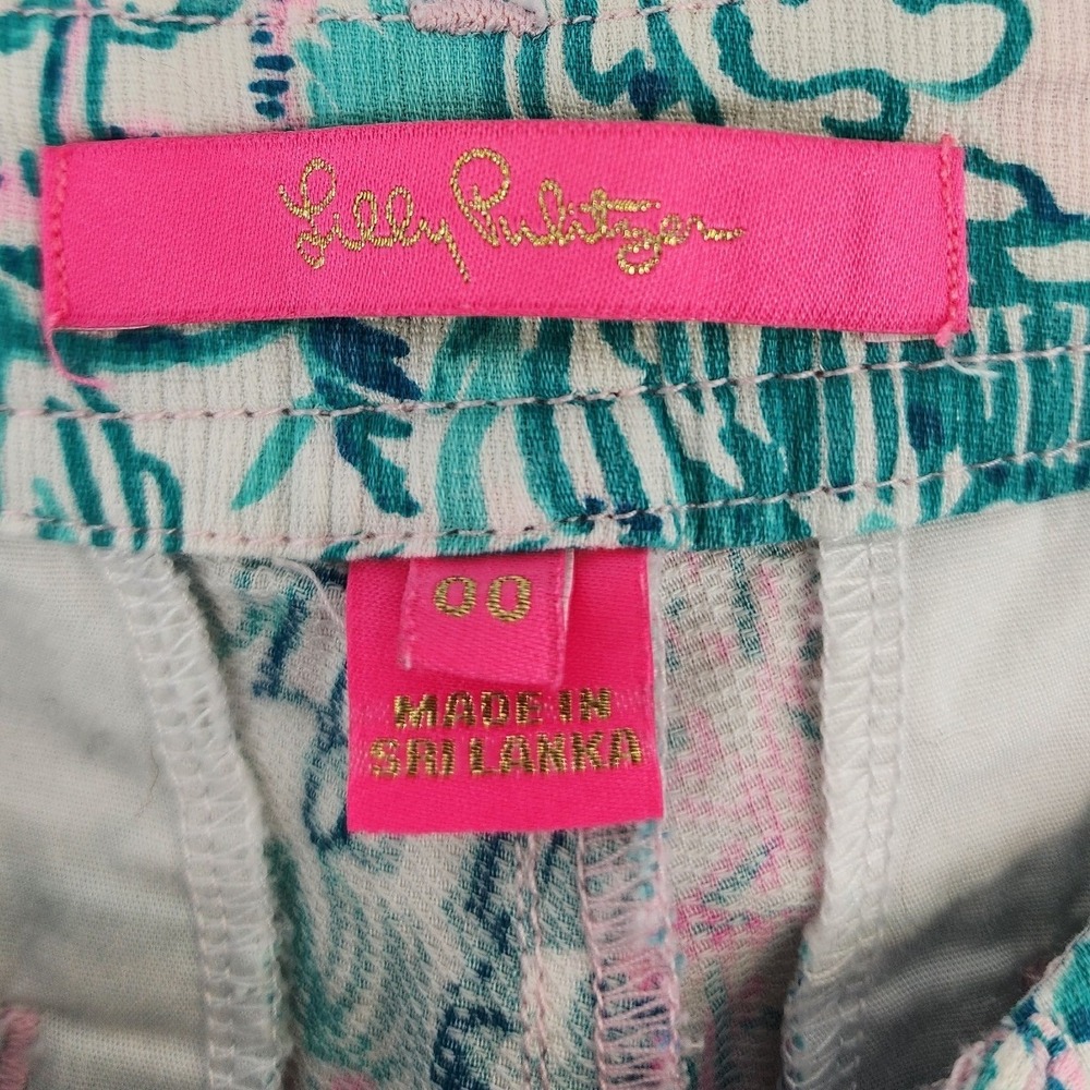Lilly Pulitzer Buttercup Scallop Hem Shorts Green Pink Floral Size 00 Preppy - Picture 2 of 9